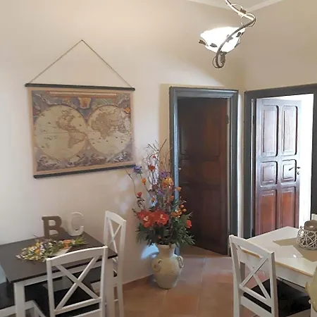 Borgo Cortese לינה וארוחת בוקר 4*