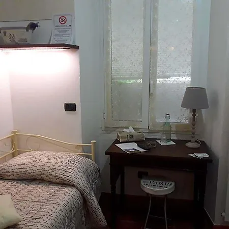 לינה וארוחת בוקר Borgo Cortese 4*