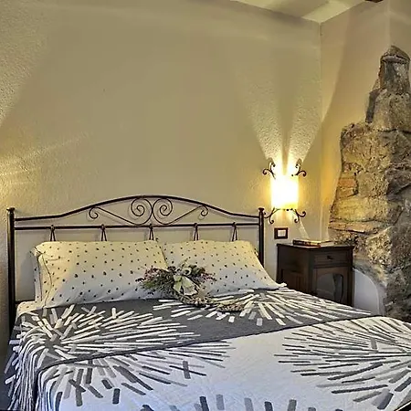 Borgo Cortese לינה וארוחת בוקר גאבי