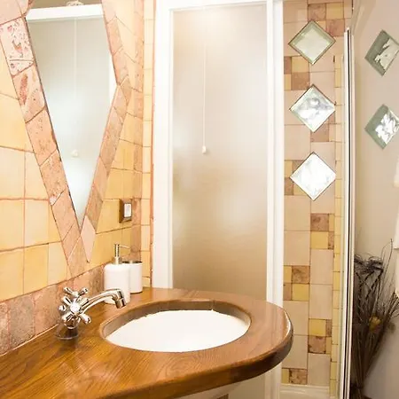 Borgo Cortese לינה וארוחת בוקר 4*