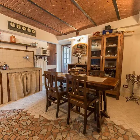 Borgo Cortese ベッド・アンド・ブレックファスト ガーヴィ